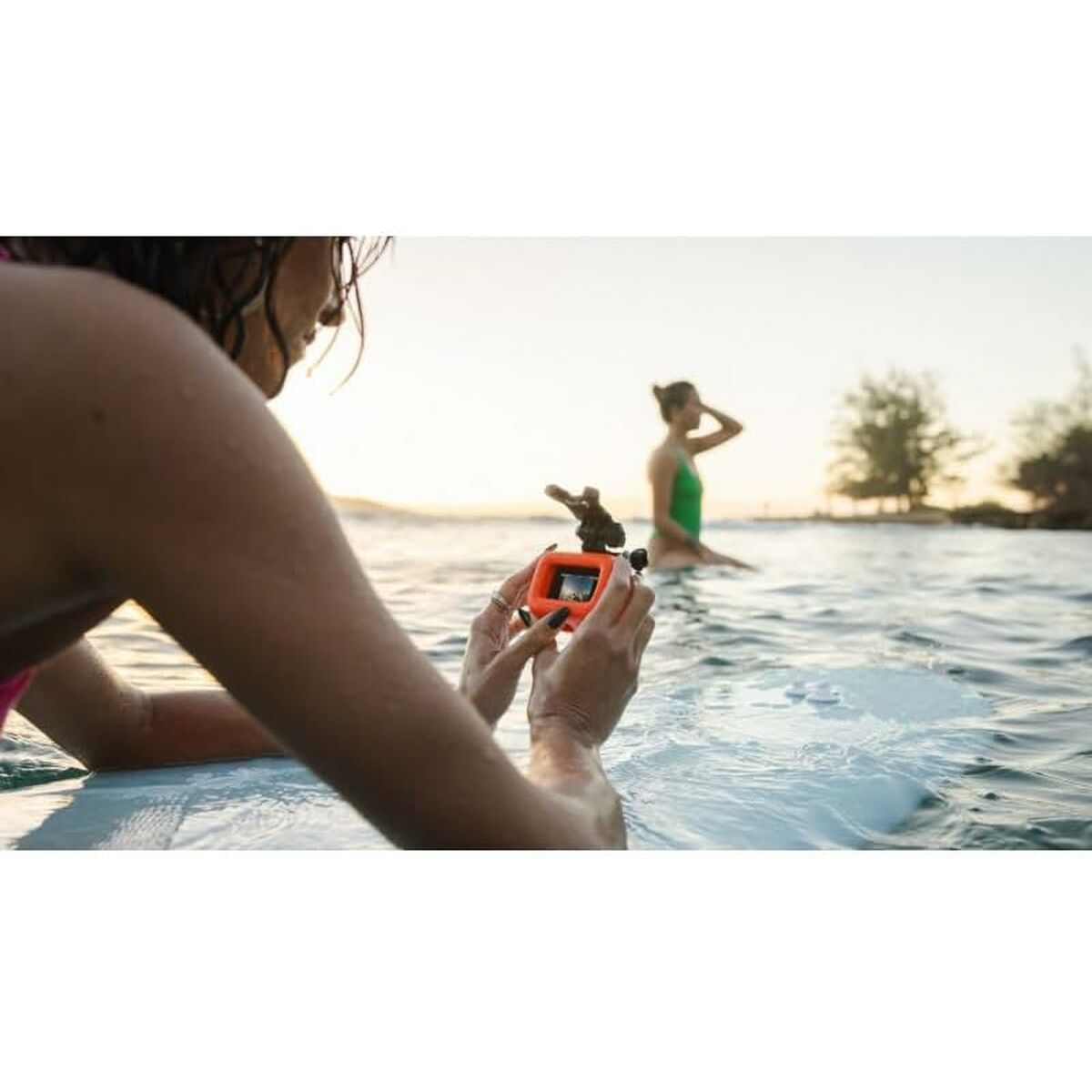 V2HAF8C4EAA146B79EA15FAEC9CABA93E0AR6994638P6