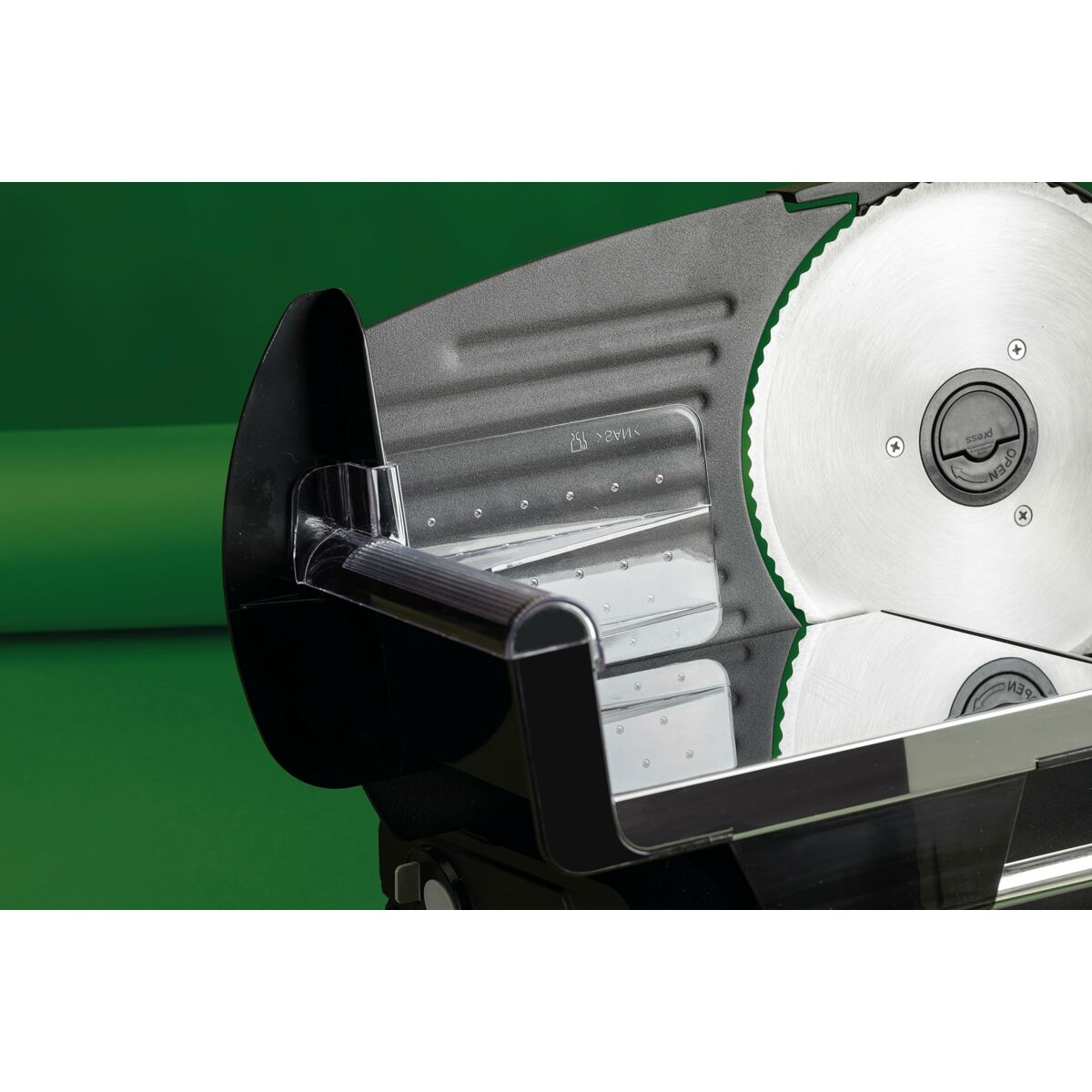 V2HDE5F9E52C52F040F5D42CC3176B94C7CR7002990P5