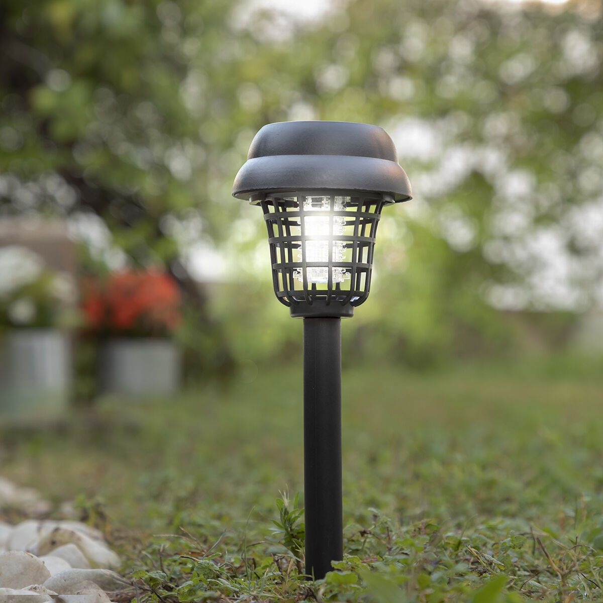 Lâmpada Solar Antimosquitos para Jardim Garlam
